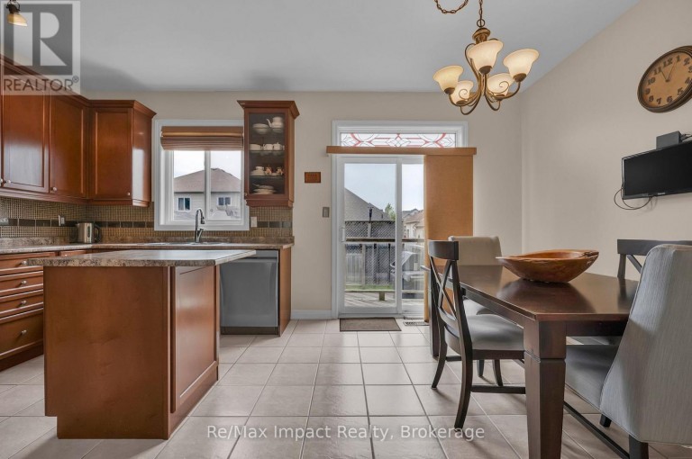 14A HUNT STREET, Clarington (Bowmanville), Ontario, L1C0A4