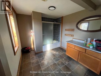211 BURNT RIVER ROAD Kawartha Lakes (Somerville) Ontario photo 14