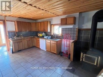 211 BURNT RIVER ROAD Kawartha Lakes (Somerville) Ontario photo 8