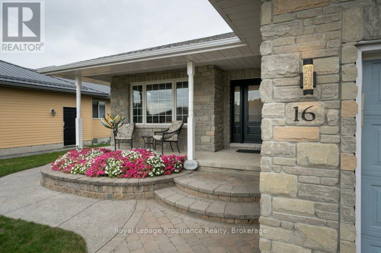16 FOREST VALLEY DRIVE, Quinte West (Frankford Ward), Ontario, K0K2C0