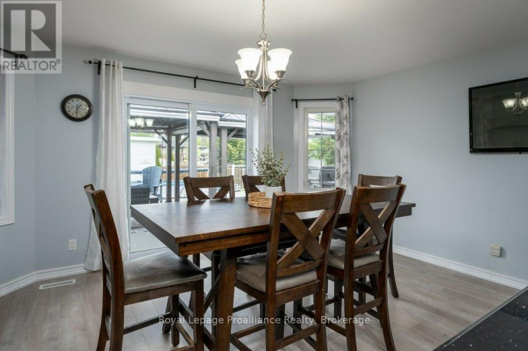 16 FOREST VALLEY DRIVE, Quinte West (Frankford Ward), Ontario, K0K2C0