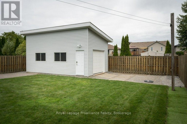 16 FOREST VALLEY DRIVE, Quinte West (Frankford Ward), Ontario, K0K2C0