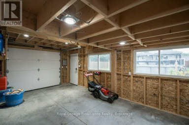 16 FOREST VALLEY DRIVE Quinte West (Frankford Ward) Ontario photo 9