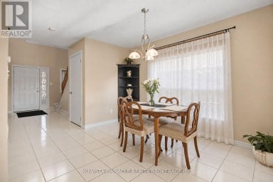 2504 MEADOWGATE BOULEVARD London South (South U) Ontario photo 17