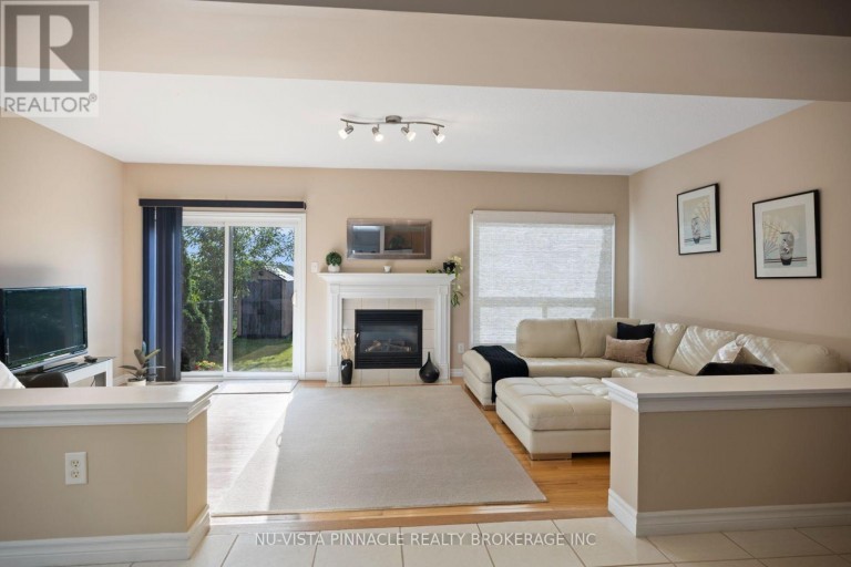 2504 MEADOWGATE BOULEVARD, London South (South U), Ontario, N6M1L8