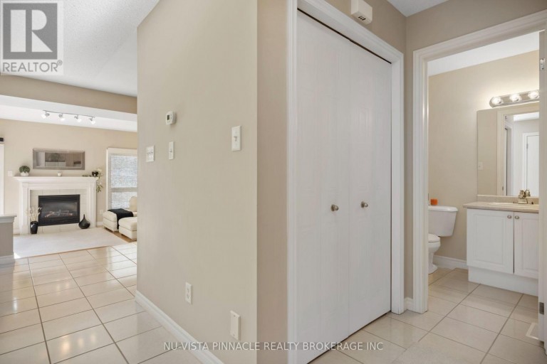 2504 MEADOWGATE BOULEVARD, London South (South U), Ontario, N6M1L8