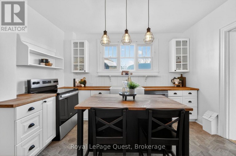 109 BRANT STREET E, Orillia, Ontario, L3V1Z3