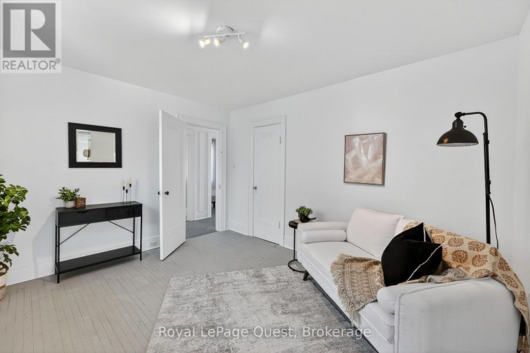 109 BRANT STREET E, Orillia, Ontario, L3V1Z3