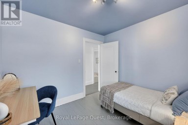 109 BRANT STREET E Orillia Ontario photo 36