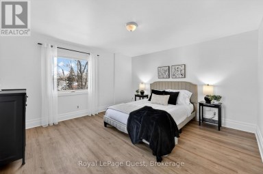 109 BRANT STREET E Orillia Ontario photo 37