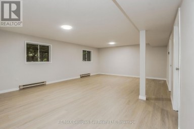 25 ALBERT AVENUE Tiny Ontario photo 19