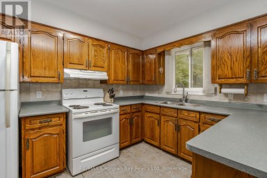 25 ALBERT AVENUE Tiny Ontario photo 8