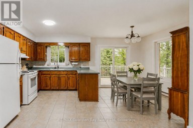 25 ALBERT AVENUE Tiny Ontario photo 9
