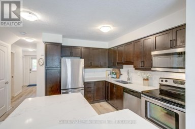 37 - 37 SILVER GLEN BOULEVARD Collingwood Ontario photo 16