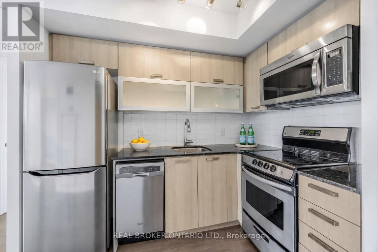 736 - 68 ABELL STREET, Toronto (Little Portugal), Ontario, M6J0B1