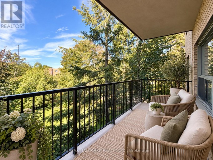 305 - 28 UPPER CANADA DRIVE, Toronto (St. Andrew-Windfields), Ontario, M2P1R9
