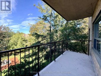 305 - 28 UPPER CANADA DRIVE Toronto (St. Andrew-Windfields) Ontario photo 12