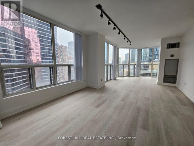 2105 - 24 WELLESLEY STREET W, Toronto (Bay Street Corridor), Ontario, M4Y2X6