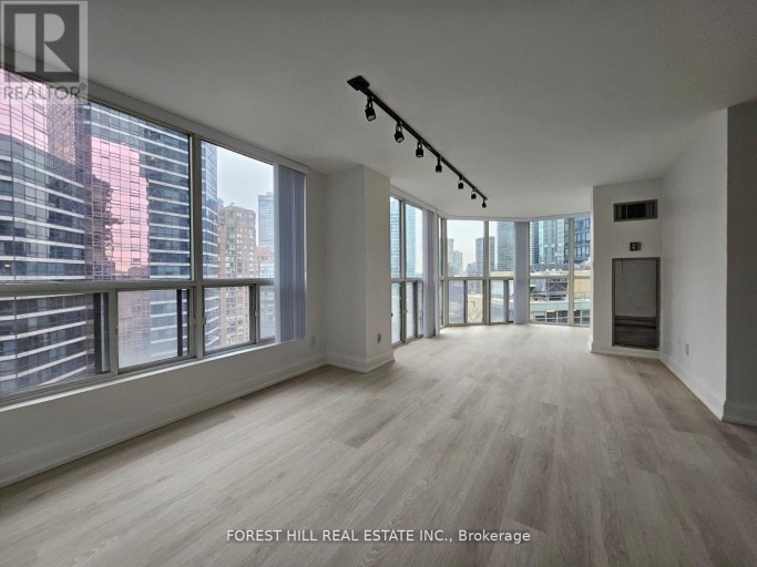 2105 - 24 WELLESLEY STREET W, Toronto (Bay Street Corridor), Ontario, M4Y2X6