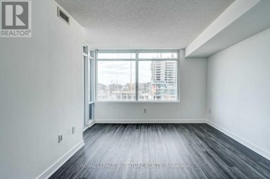 901 - 25 TELEGRAM MEWS Toronto (Waterfront Communities) Ontario photo 4