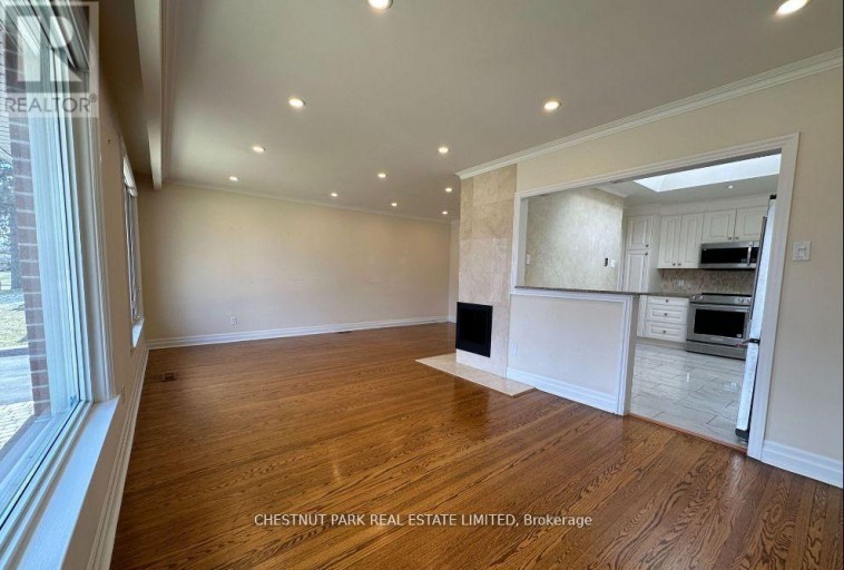 184 BURBANK DRIVE, Toronto (Bayview Village), Ontario, M2K1P4