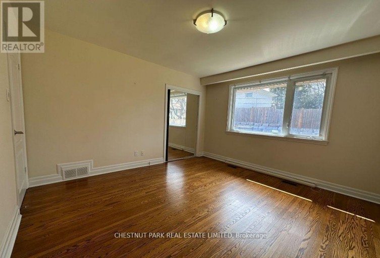 184 BURBANK DRIVE, Toronto (Bayview Village), Ontario, M2K1P4