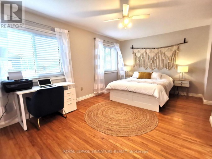 13 MULBERRY CRESCENT, Toronto (Oakwood Village), Ontario, M6C1N4
