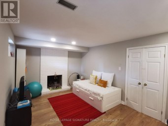 13 MULBERRY CRESCENT Toronto (Oakwood Village) Ontario photo 22