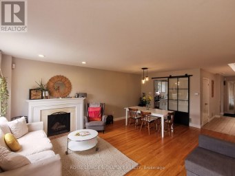 13 MULBERRY CRESCENT Toronto (Oakwood Village) Ontario photo 4