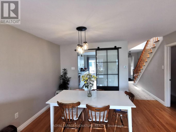 13 MULBERRY CRESCENT, Toronto (Oakwood Village), Ontario, M6C1N4