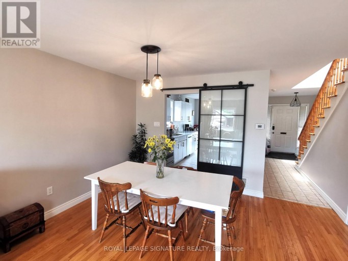 13 MULBERRY CRESCENT, Toronto (Oakwood Village), Ontario, M6C1N4