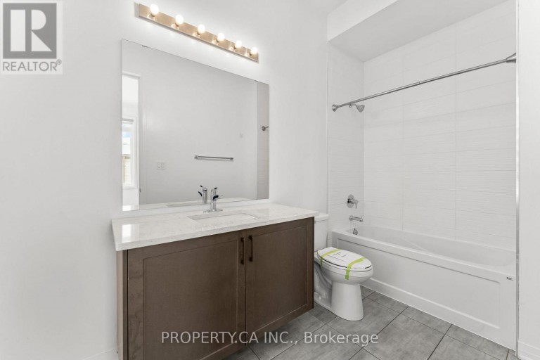 2 YACHT DRIVE, Clarington (Bowmanville), Ontario, L1C4A9