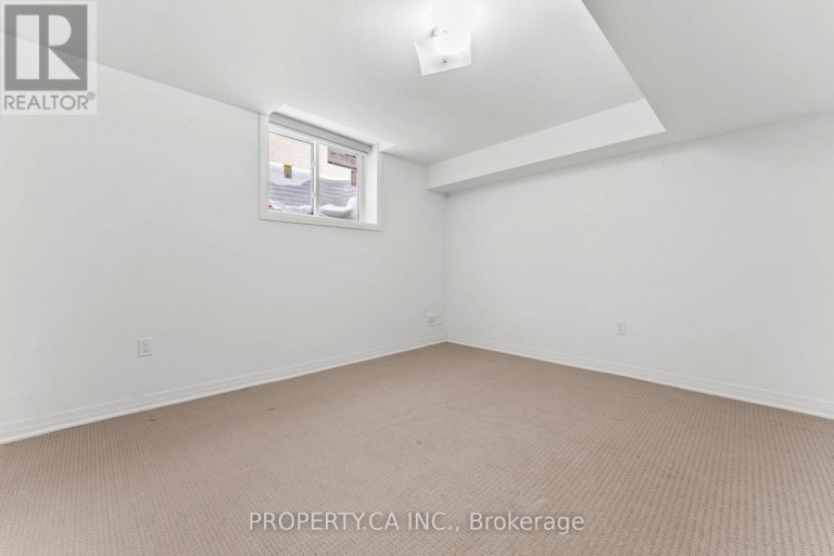 2 YACHT DRIVE, Clarington (Bowmanville), Ontario, L1C4A9