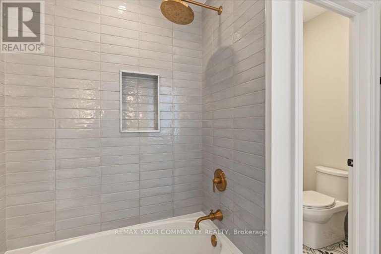 86 SCULPTURE GARDEN LANE, Vaughan (Kleinburg), Ontario, L4H4P1