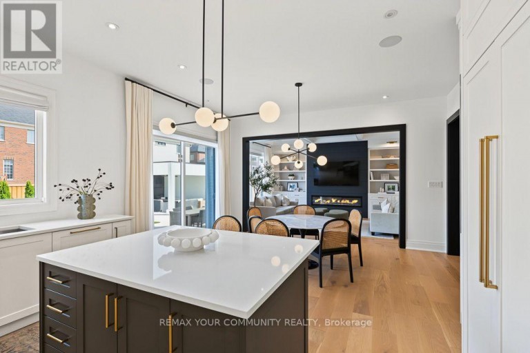 86 SCULPTURE GARDEN LANE, Vaughan (Kleinburg), Ontario, L4H4P1