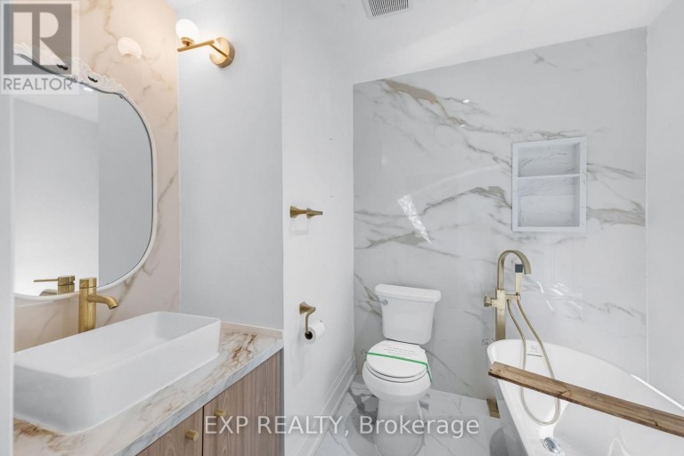 388 BOUCHIER STREET, Georgina (Historic Lakeshore Communities), Ontario, L4P3C8