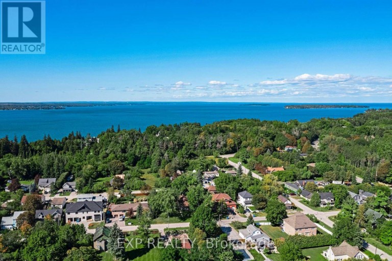388 BOUCHIER STREET, Georgina (Historic Lakeshore Communities), Ontario, L4P3C8