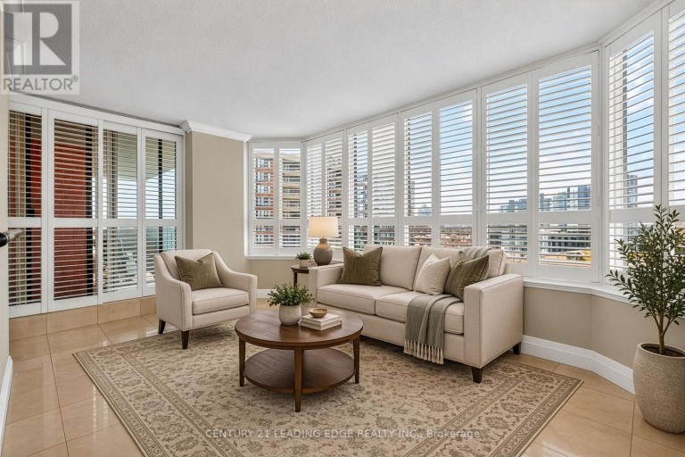 1011 - 33 WELDRICK ROAD E, Richmond Hill (Observatory), Ontario, L4C8W4