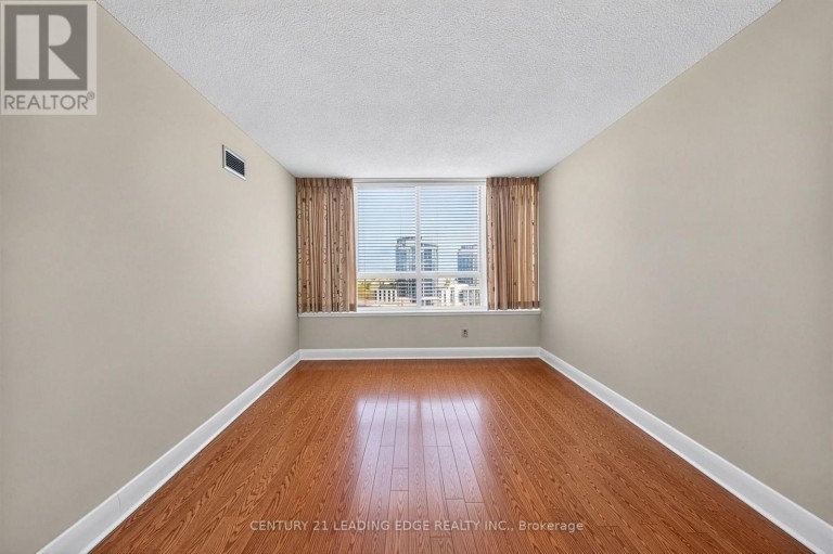 1011 - 33 WELDRICK ROAD E, Richmond Hill (Observatory), Ontario, L4C8W4