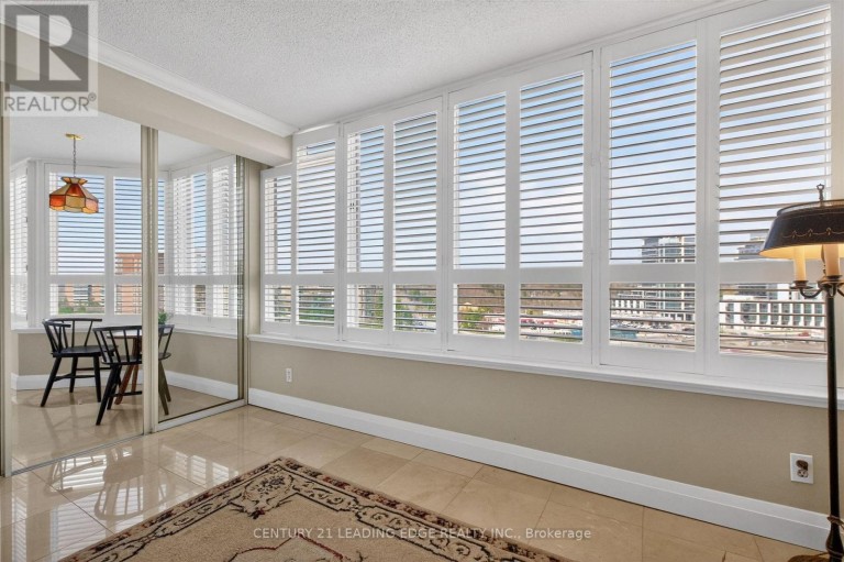 1011 - 33 WELDRICK ROAD E, Richmond Hill (Observatory), Ontario, L4C8W4