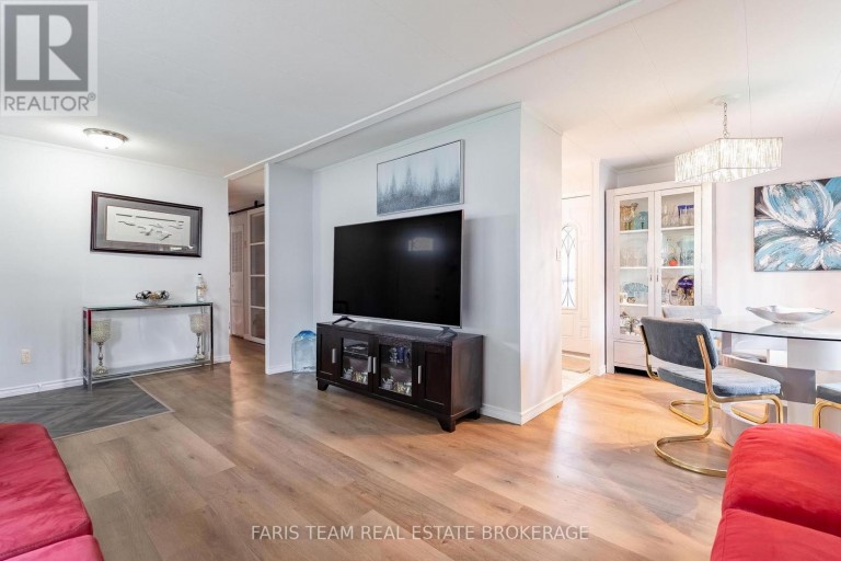 21 HAWTHORNE DRIVE, Innisfil, Ontario, L9S1P7