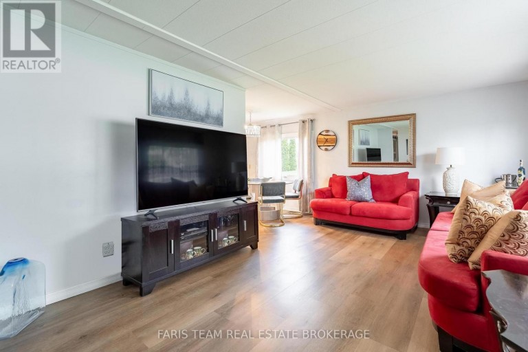 21 HAWTHORNE DRIVE, Innisfil, Ontario, L9S1P7