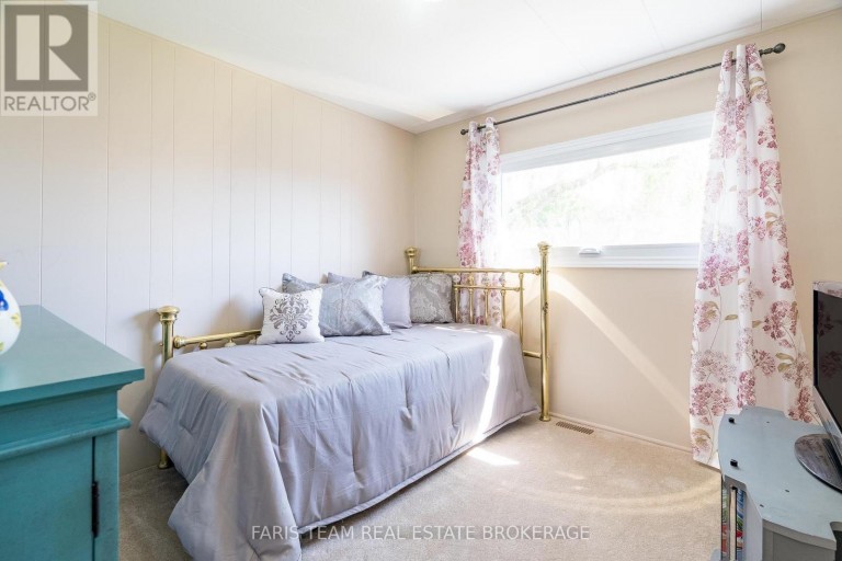 21 HAWTHORNE DRIVE, Innisfil, Ontario, L9S1P7