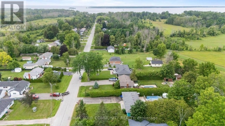 69 VIRGINIA BOULEVARD, Georgina (Virginia), Ontario, L0E1R0