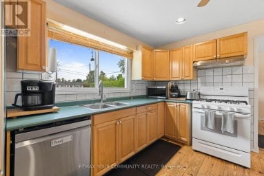 69 VIRGINIA BOULEVARD Georgina (Virginia) Ontario photo 9