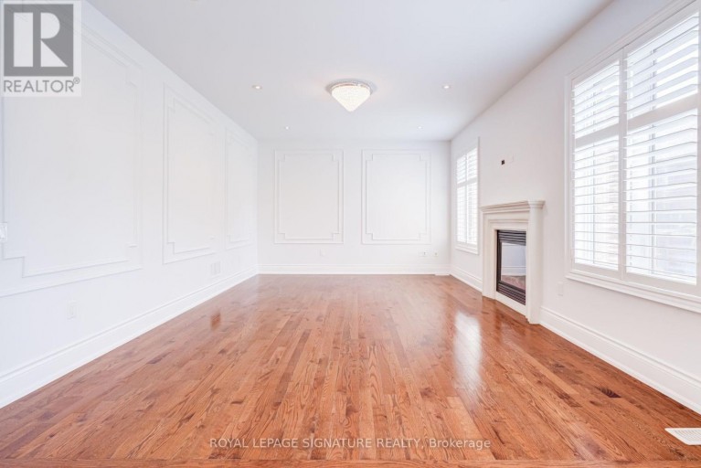 32 WEST COAST TRAIL, King (Nobleton), Ontario, L7B0A4