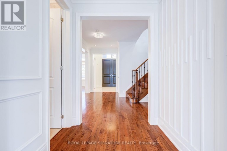 32 WEST COAST TRAIL, King (Nobleton), Ontario, L7B0A4