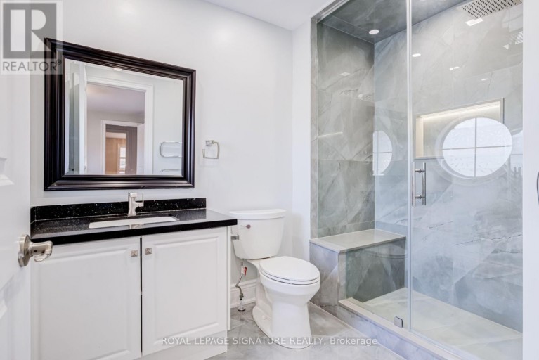 32 WEST COAST TRAIL, King (Nobleton), Ontario, L7B0A4