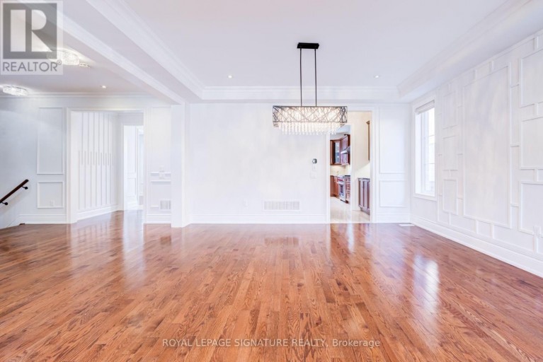 32 WEST COAST TRAIL, King (Nobleton), Ontario, L7B0A4