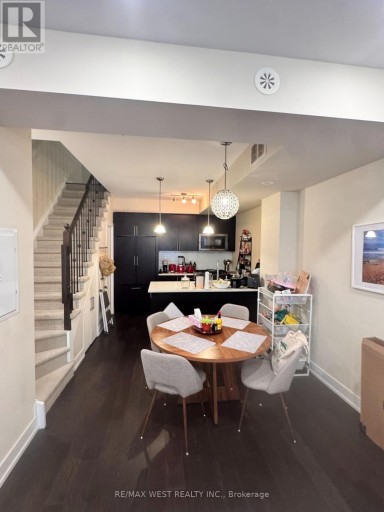 52 - 3 ELSIE LANE, Toronto (Dovercourt-Wallace Emerson-Junction), Ontario, M6P0B8